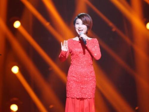 张也歌手个人资料,跨越时代的歌唱传奇，民族音乐的璀璨明珠